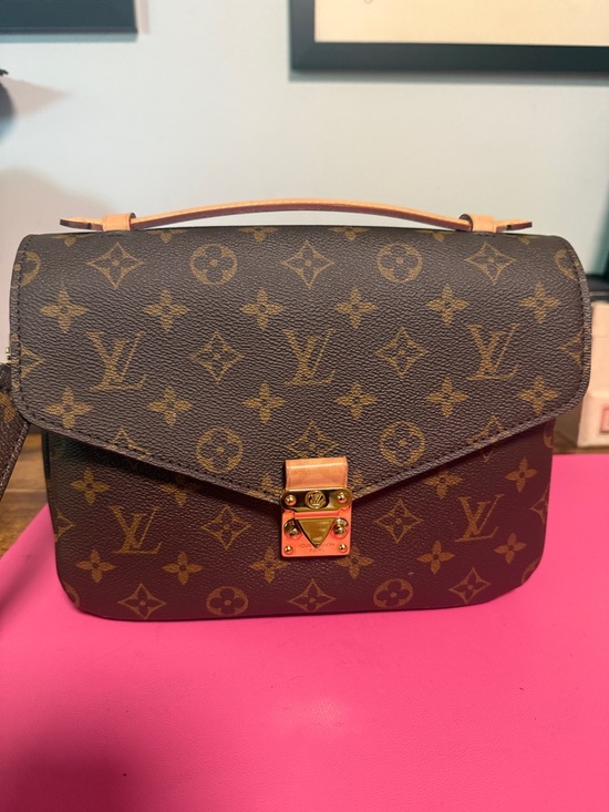 Louis Vuitton Handbags - Louis Vuitton Monogram Pochette Métis Satchel in Brown and Tan